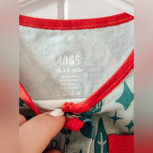 rags to raches | Christmas print romper - Picture 2 of 2